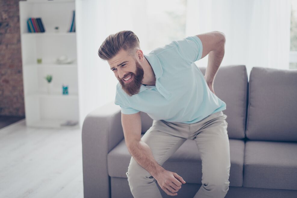 Dor lumbar aguda con movementos afiados nun paciente con osteocondrose